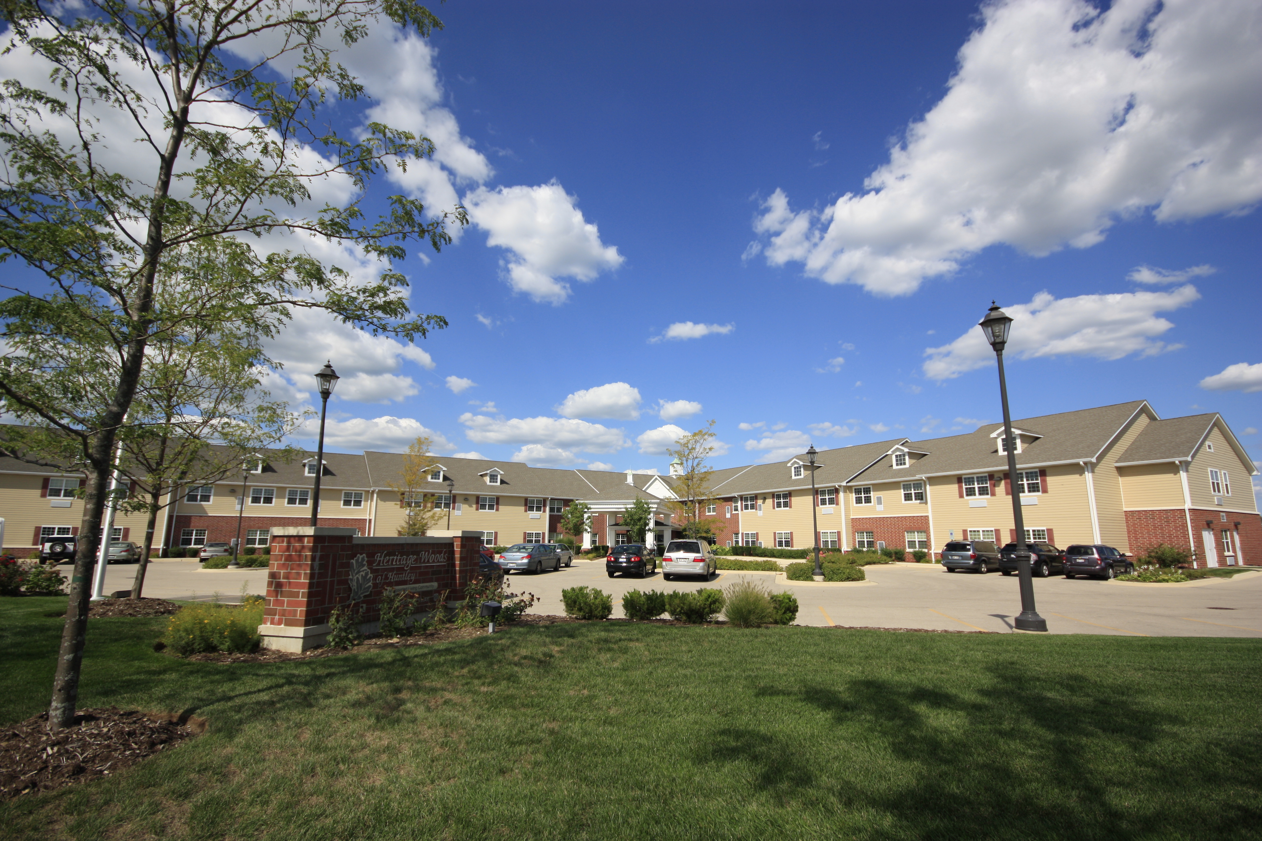 White Oaks at Heritage Woods of Huntley Huntley, IL Reviews