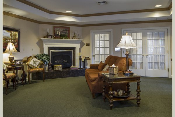 Sunrise On Vernier Grosse Pointe Woods Mi Reviews Senioradvisor