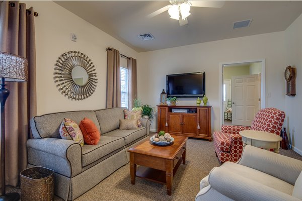La Bonne Maison & Cottages at La Bonne Maison | Sikeston ...