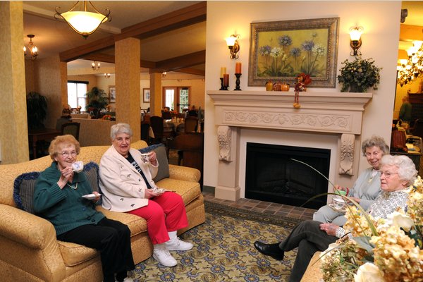 Pine Ridge Of Hayes Senior Living Sterling Heights Mi Reviews Senioradvisor